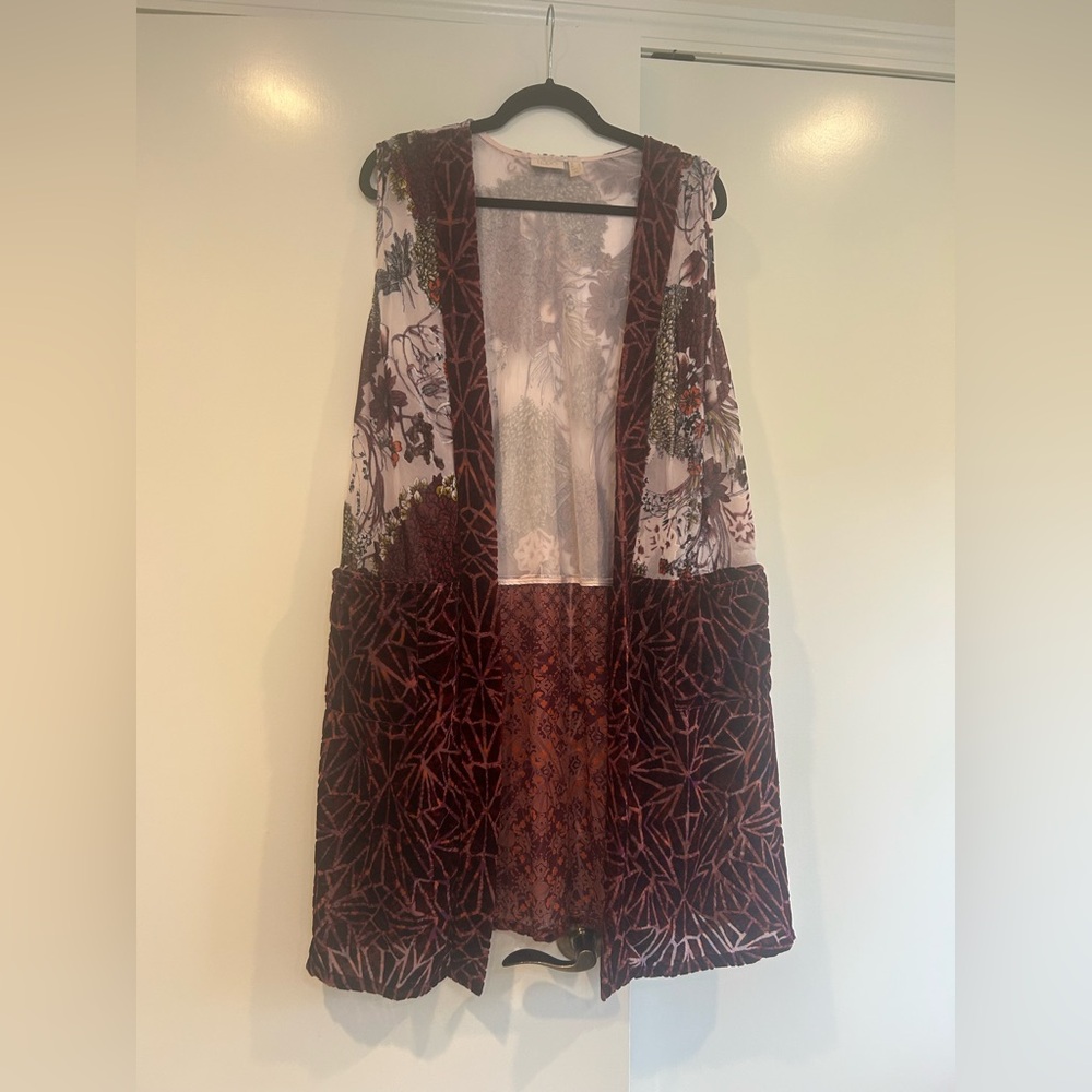 Logo Lavish Lori Goldstein Open Vest Kimono Large Burnout Velvet Burgundy Artsy - Picture 2 of 9
